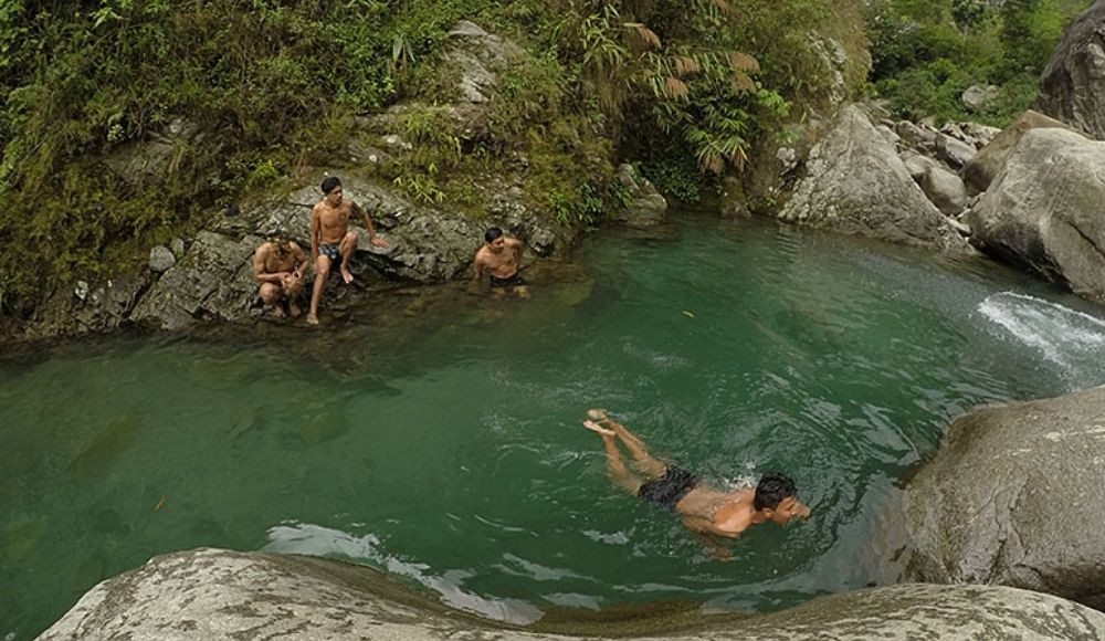 Sisneri waterfall