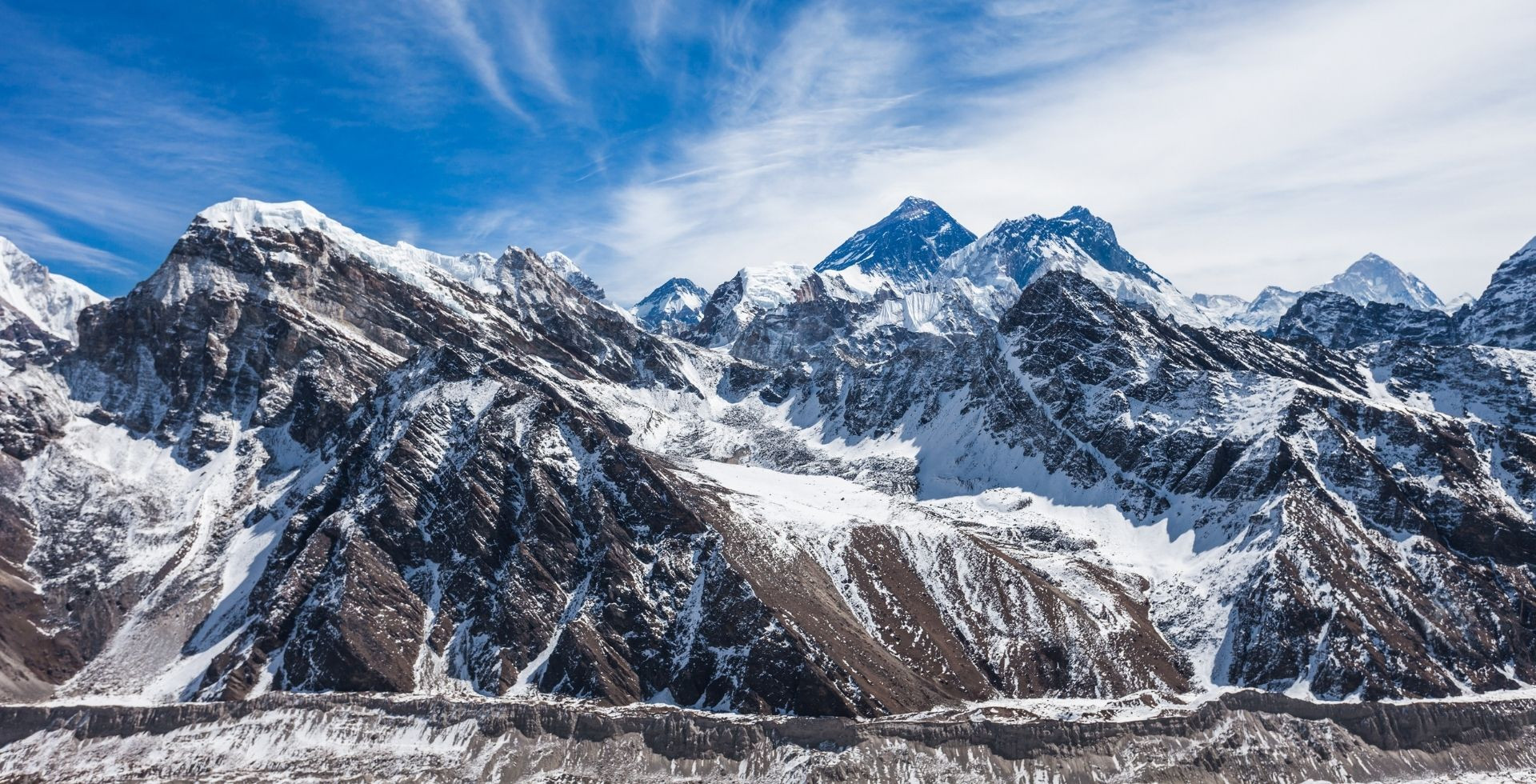How long does it take to climb Mount Everest