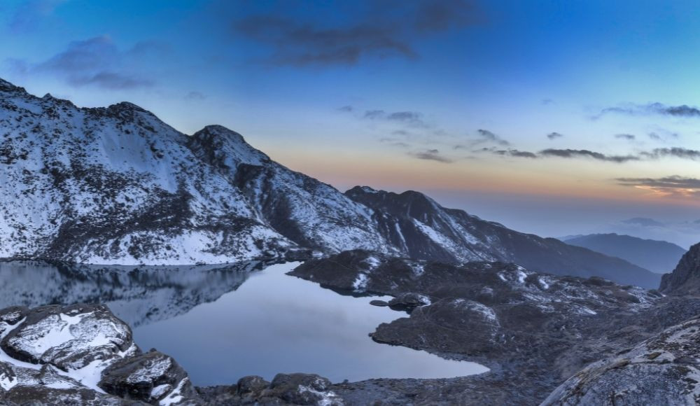 Gosaikunda lake
