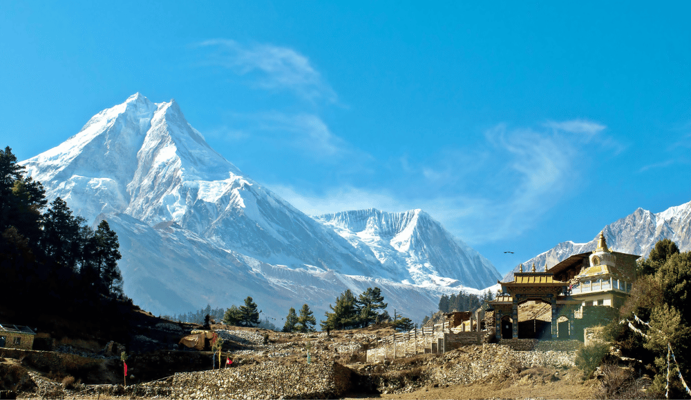 manaslu circuit trek itinerary