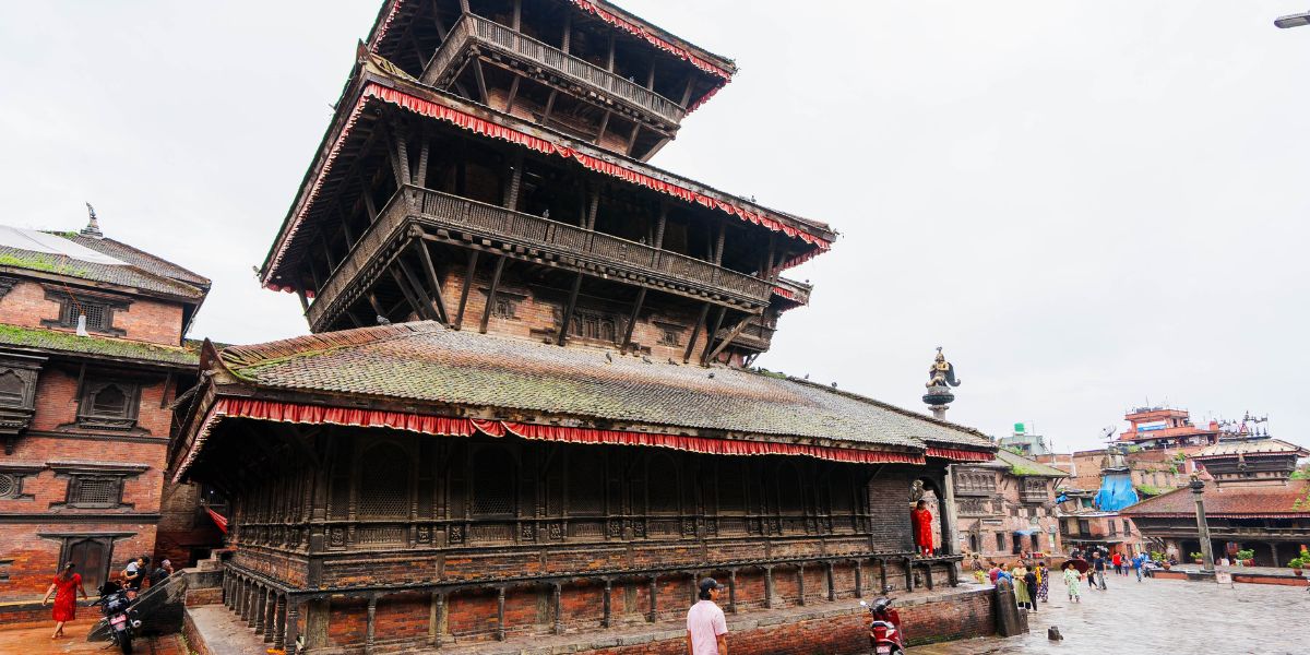 Things to do at Dattatreya Square