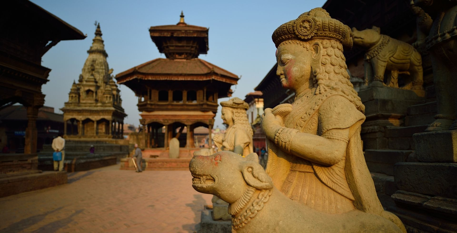 Explore the UNESCO listed world heritage sites of Kathmandu valley world Heritage sites in kathmandu