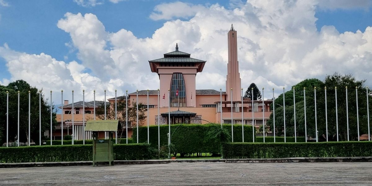 Narayanhiti Museum to Kathmandu Durbar Square