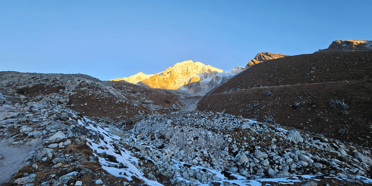 On the way to Larkey Pass