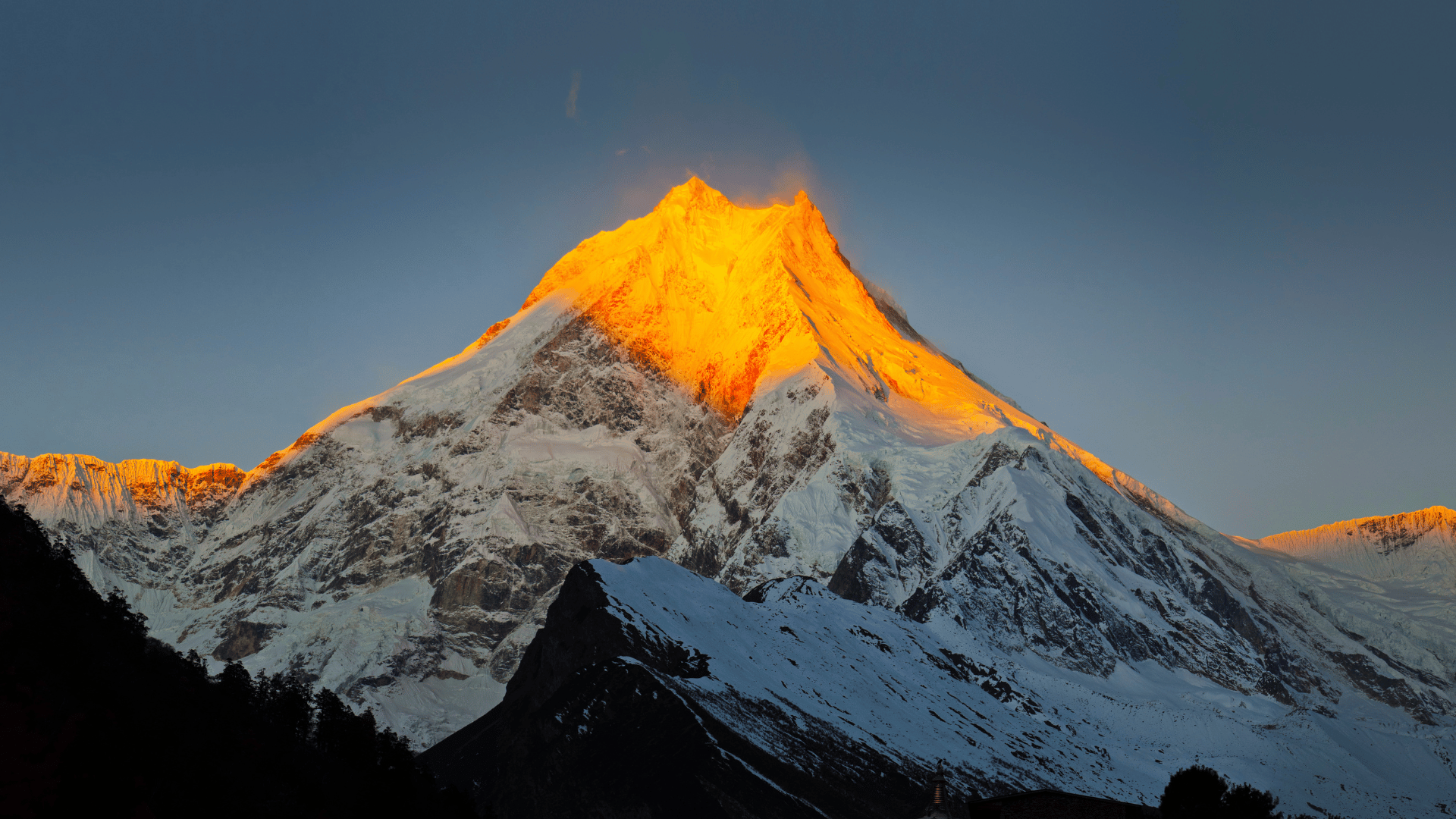 Manaslu Mountain