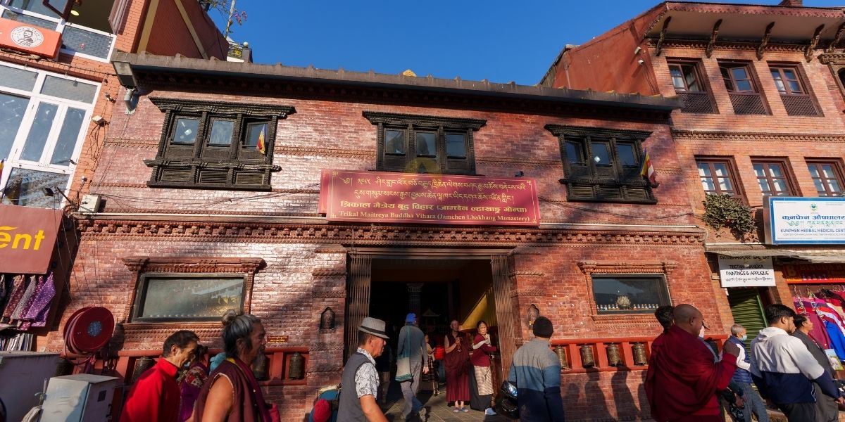 Jhamchen Lhakhang Monastery Outside