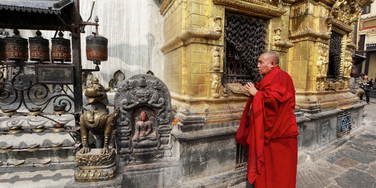 Importance of Swayambhunath in Tibetan Buddhism