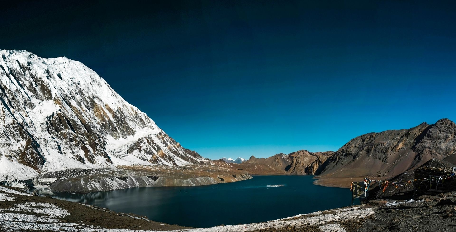 Best season to visit tilicho lake