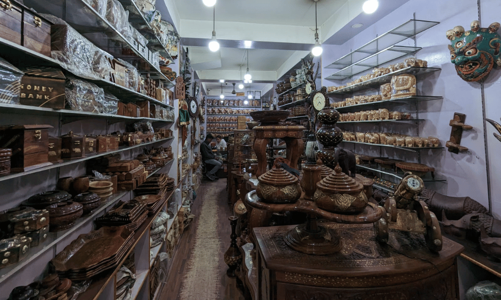 souvenir shop 