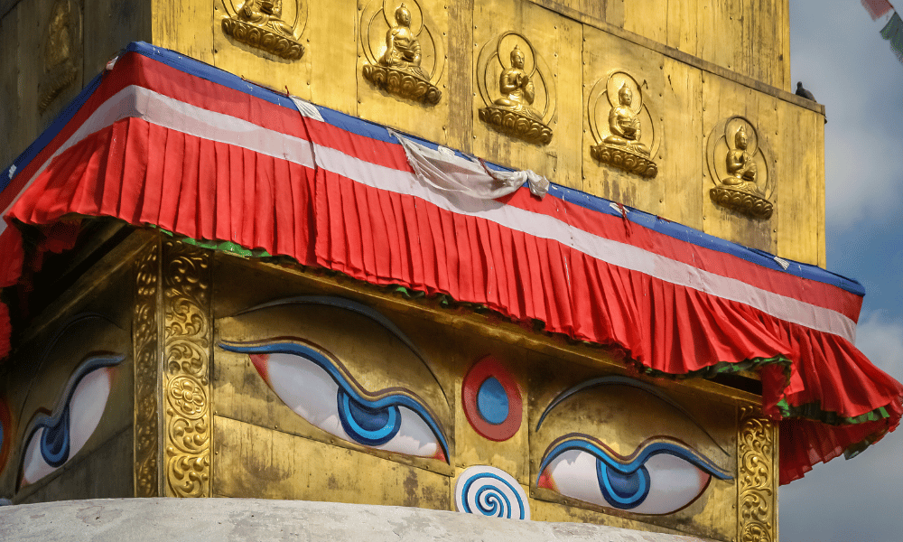the eyes of boudhanath