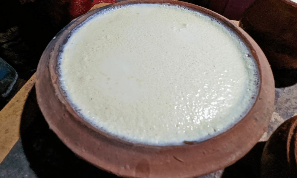 Juju Dhau